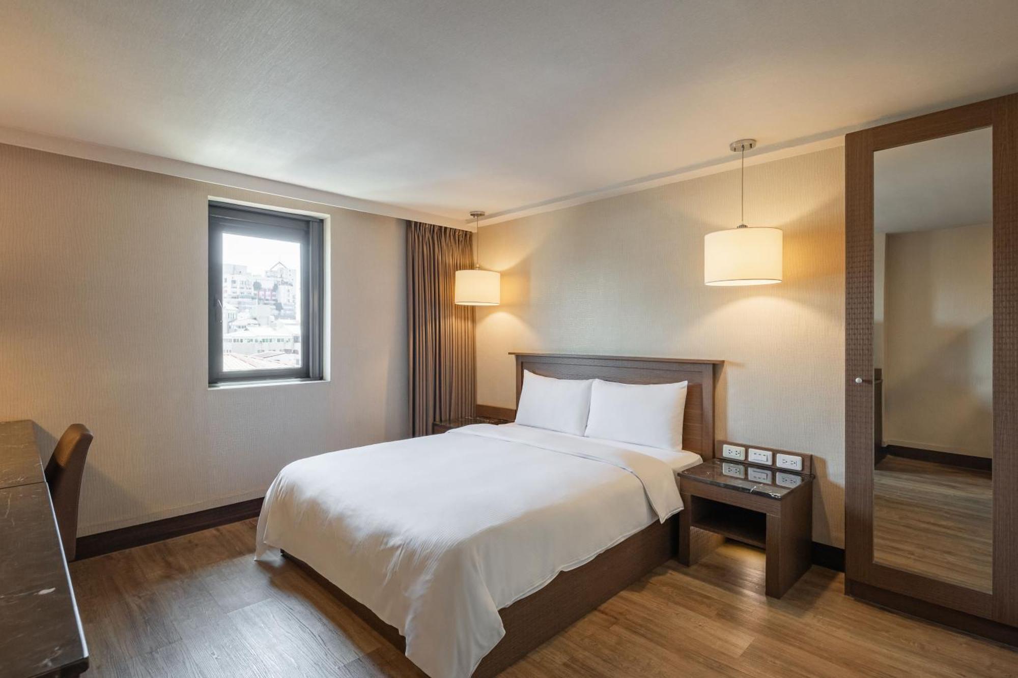 Kindness Hotel - Yuanlin Zimmer foto